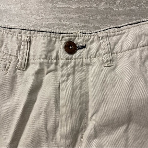 American Eagle Classic Fit Shorts - Picture 2 of 5